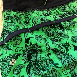 Lululemon size 4 speed shorts